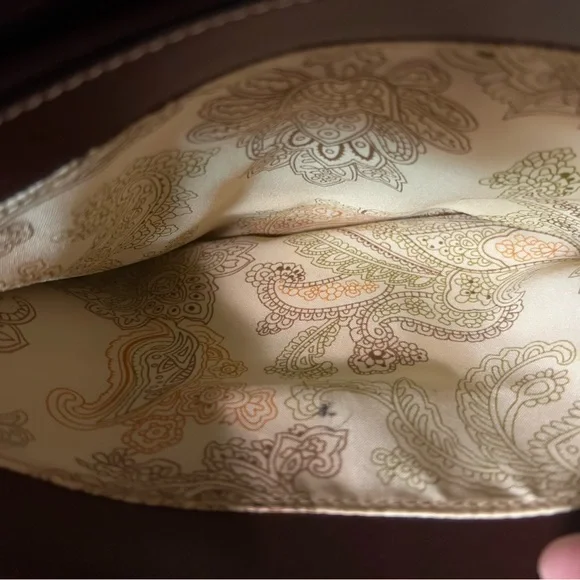 Etienne Aigner Cream and Brown Shoulder Bag - Picture 7 of 13